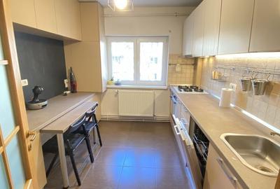Apartament cu 2 camere decomandat în Cotroceni - 1