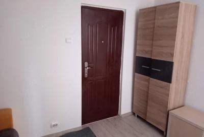 Garsonieră decomandată în Exterior Vest