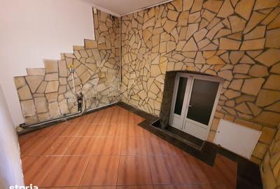 Spațiu comercial, de 90 mp, în Central - 11