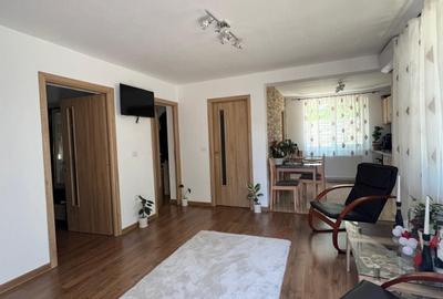 Casă cu 2 camere cu Teren 300 Mp în Central