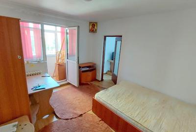 Apartament cu 2 camere nedecomandat în Mircea cel Bătrân - 3