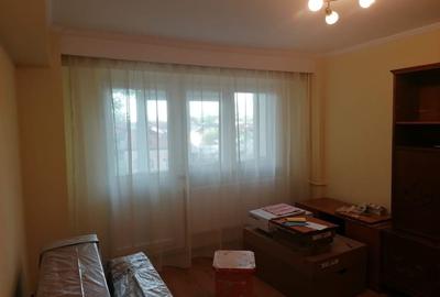 Apartament cu 2 camere semidecomandat în Radu Negru - 1