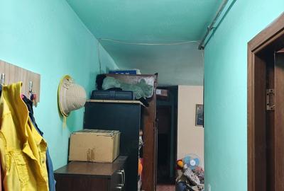 Apartament cu 3 camere decomandat în Exterior Vest