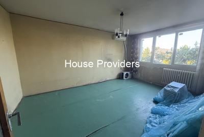 Apartament cu 4 camere în Drumul Taberei