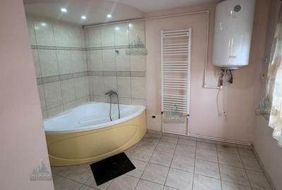 Apartament cu 4 camere în Central - 8