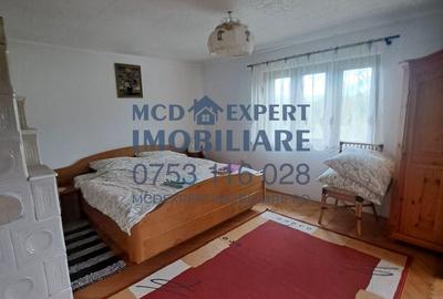 Casă cu 4 camere în Ceahlău - 7