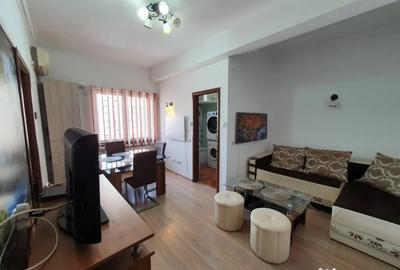 Apartament cu 2 camere semidecomandat în Universitate