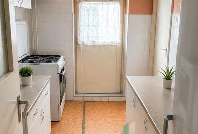 Apartament cu 2 camere decomandat în Vest