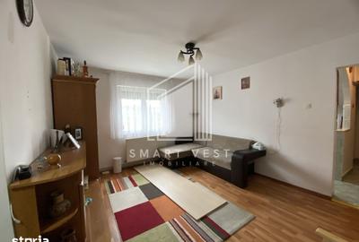Apartament cu 3 camere semidecomandat în Micro 14