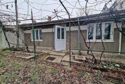 Casă cu Teren 1400 Mp în Central - 1