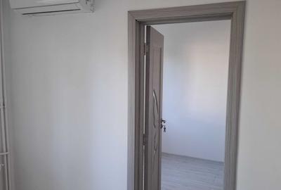 Apartament cu 3 camere semidecomandat în Tomis Nord - 4