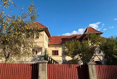 Casă individuală cu 7 camere cu Teren 1150 Mp în Cotești - 2