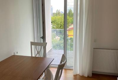 Apartament cu 4 camere, mobilat în Băneasa - 9