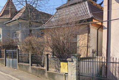 Casă individuală cu 3 camere cu Canalizare în Gruia