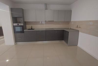Casă cu 3 camere cu Teren 400 Mp în Iosia - 10