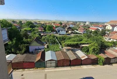 Apartament cu 3 camere decomandat în Turda - 2