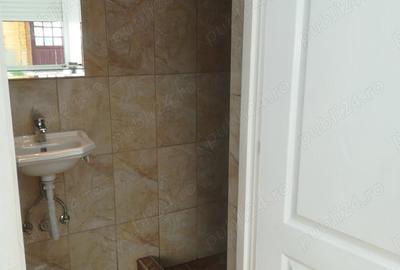 Spațiu comercial, de 70 mp, în Central - 3