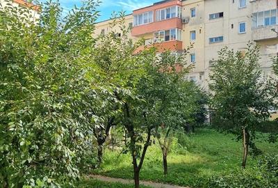 Garsonieră decomandată în Plopilor - 6