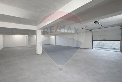 Spațiu comercial, de 170 mp, în Lazu