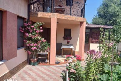 Casă cu 4 camere cu Teren 502 Mp în Galata
