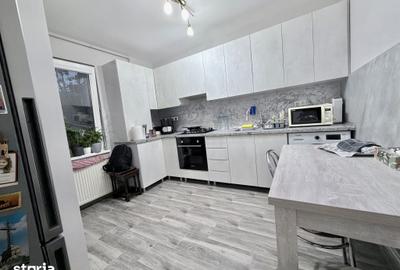 Apartament cu 2 camere decomandat în Tudor
