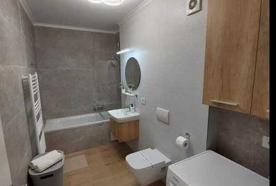 Apartament cu 2 camere decomandat în Tractorul - 4