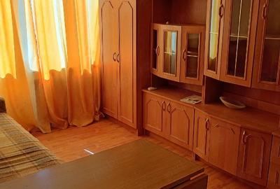 Apartament cu 2 camere nedecomandat în Micro 40