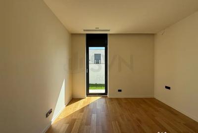 Casă cu 4 camere cu Teren 649 Mp în Corbeanca