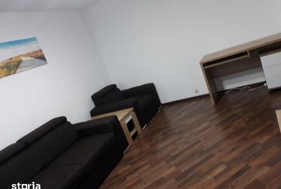 Apartament cu 3 camere decomandat în Central - 1