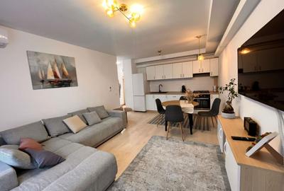 Apartament cu 2 camere decomandat, mobilat în Universității