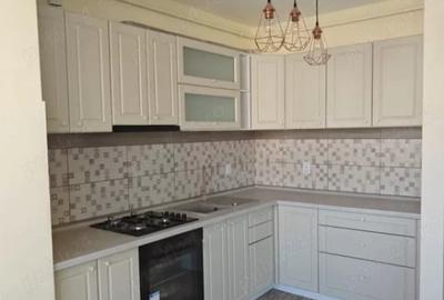 Apartament cu 3 camere semidecomandat în Florești - 1