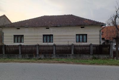 Casă cu 3 camere în Julița - 4