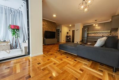 Apartament cu 2 camere semidecomandat, mobilat în Bună Ziua