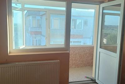Apartament cu 2 camere decomandat în Orizont