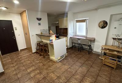 Apartament cu 2 camere decomandat în Bucovina