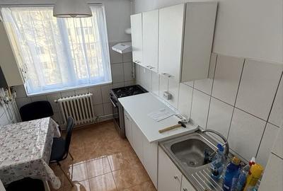 Apartament cu 3 camere semidecomandat în Farfuria - 2