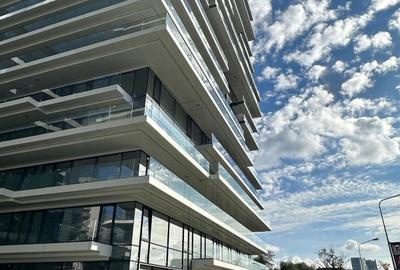 Apartament cu 4 camere decomandat în Aviației