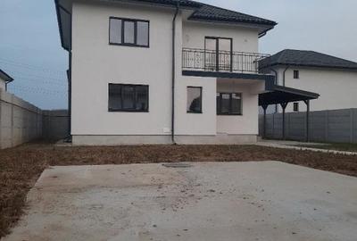 Casă individuală cu 4 camere cu Teren 400 Mp în Bâcu - 9