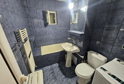 Apartament cu 2 camere decomandat în 1 Mai