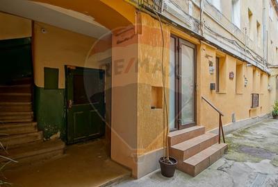 Apartament cu 3 camere nedecomandat, mobilat în Centrul Istoric - 10