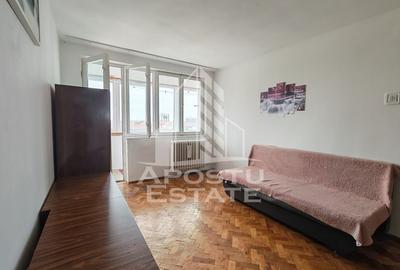 Apartament cu 2 camere semidecomandat în Cetății - 1