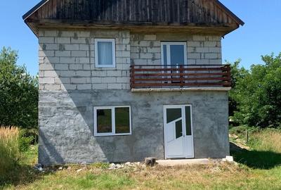 Casă cu 1 camere cu Teren 300 Mp în Ocna Șugatag