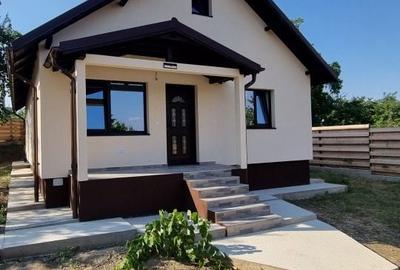 Casă cu 3 camere în Valea Adâncă - 3
