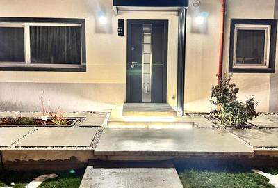 Casă cu 6 camere cu Teren 425 Mp în Central - 1