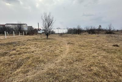Teren de 600 mp, în Broscărie