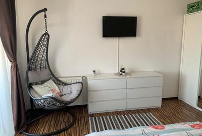 Apartament cu 3 camere semidecomandat, mobilat în Florești - 9