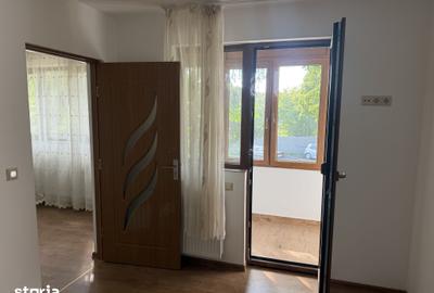 Apartament cu 2 camere în Micro 15 - 1