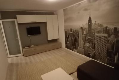 Apartament cu 3 camere decomandat în Baza 3 - 1