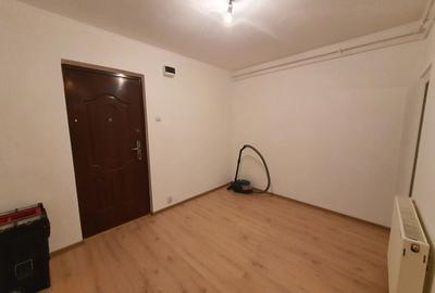 Garsonieră decomandată în Rahova - 5