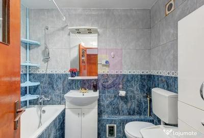 Apartament cu 2 camere decomandat în Panduri